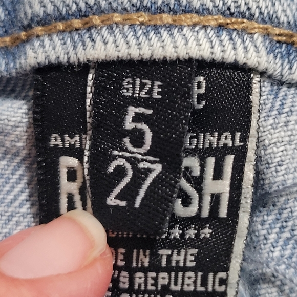 Rewash Brand A-Line Distressed Bermuda Jean Shorts Size 5/27 Light Indigo - Picture 13 of 15